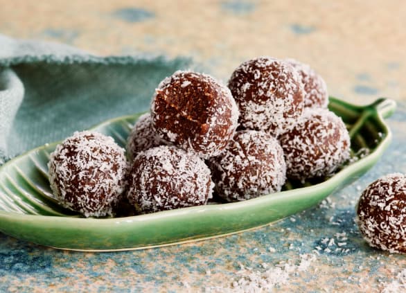Energyballs mit Fichtennadelpulver